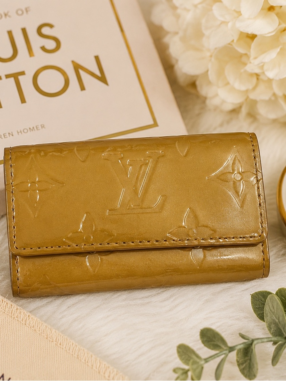 Louis Vuitton Vernis 4 Key Holder Gold Bronze Authentic